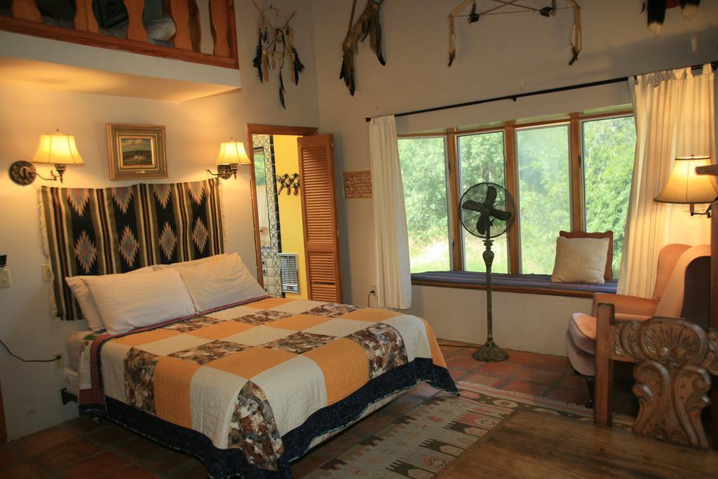 Spirit Tree Inn B&B Patagonia Ngoại thất bức ảnh